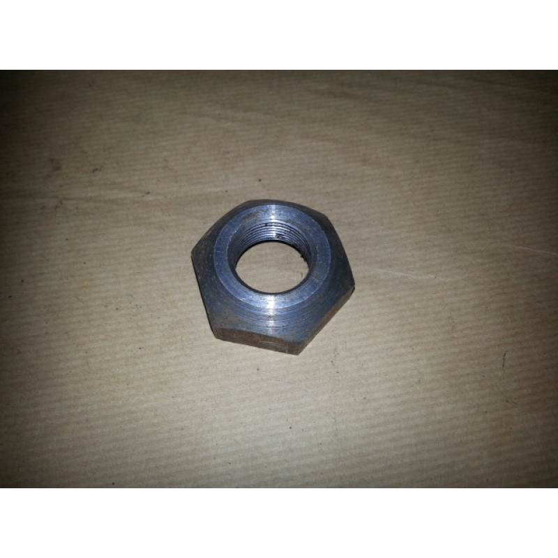 VSB046U moer hoofdas A+ gebr